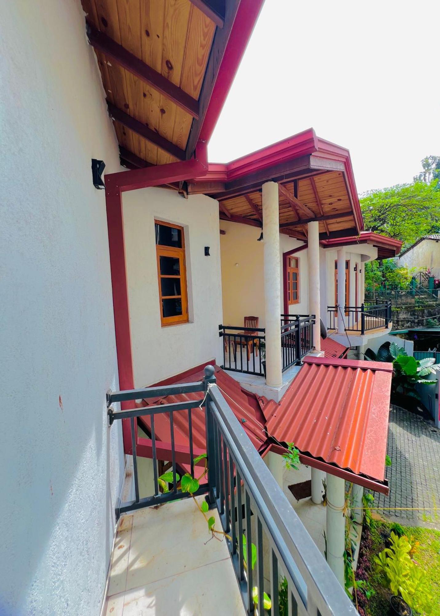 Malwaththa Mount Villa קנדי מראה חיצוני תמונה